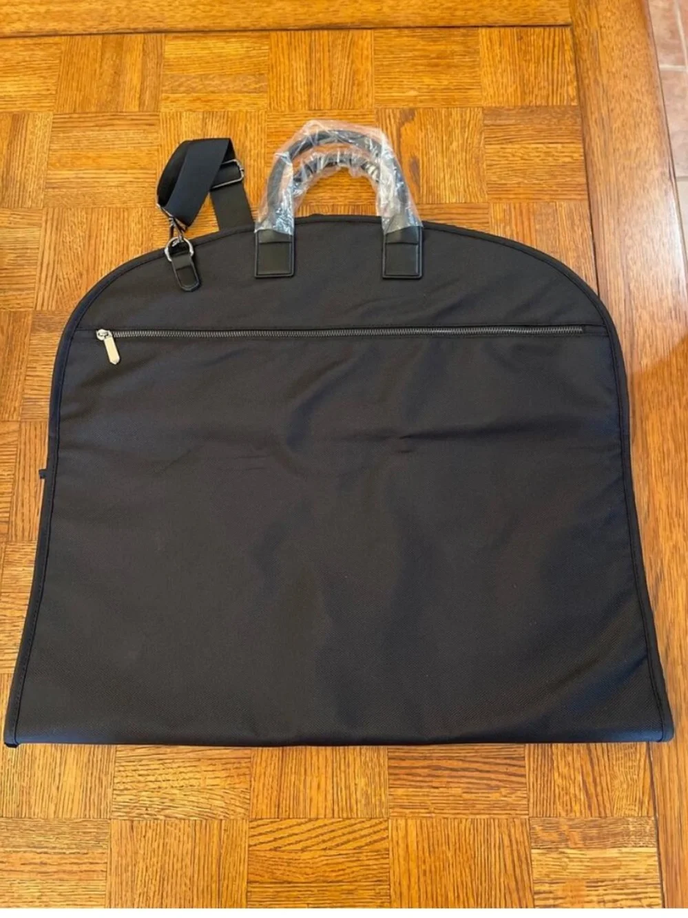 Nordstrom Black Men’s Travel Garment Bag with Shoulder Strap